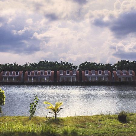 Kanaka Lake Villa Batam Luaran gambar