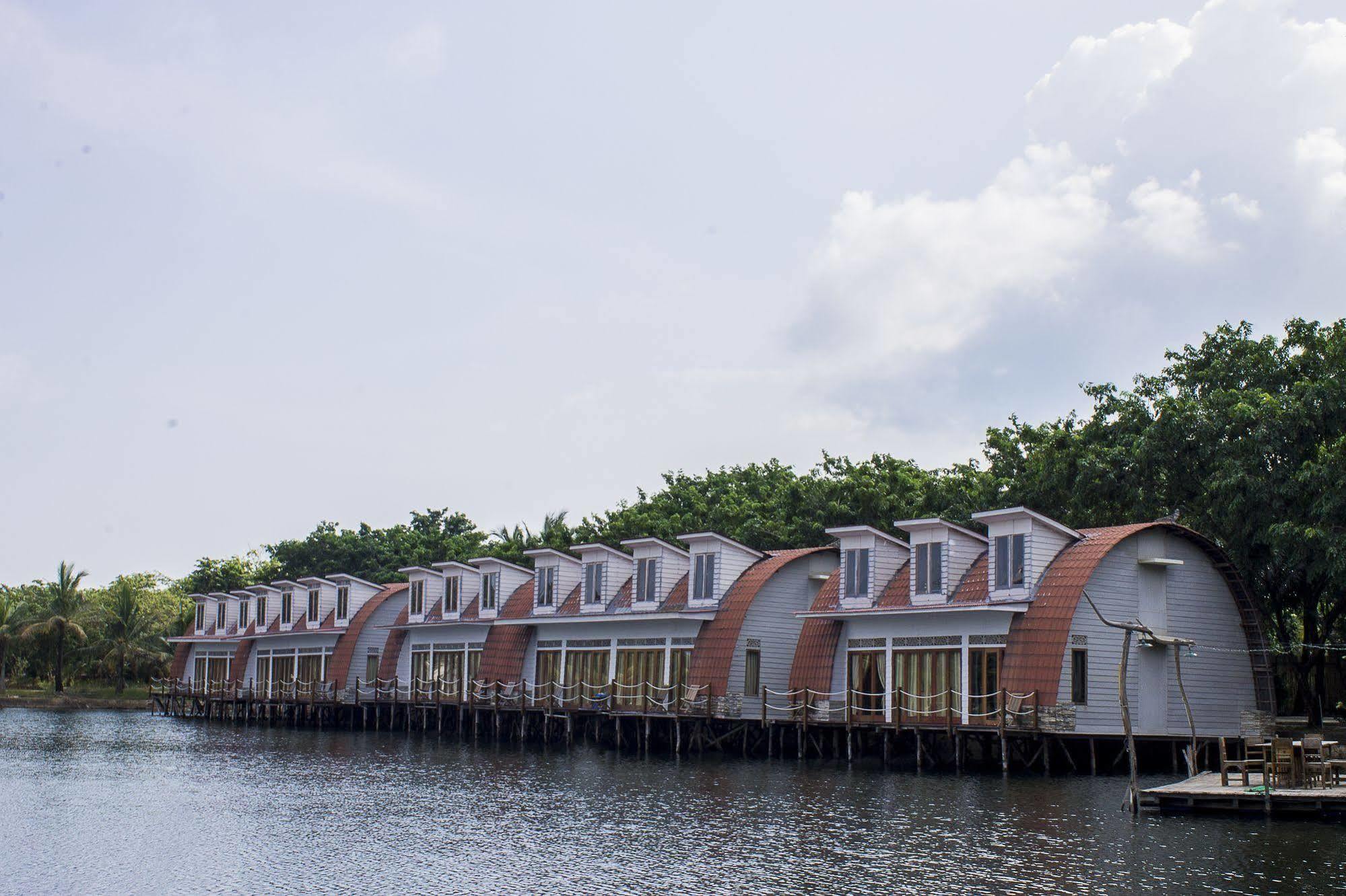 Kanaka Lake Villa Batam Luaran gambar